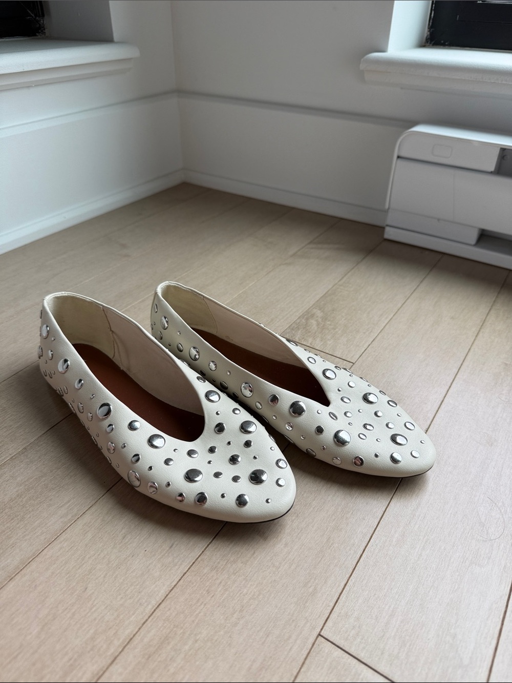 Zara Studded Ivory Leather Ballet Flats